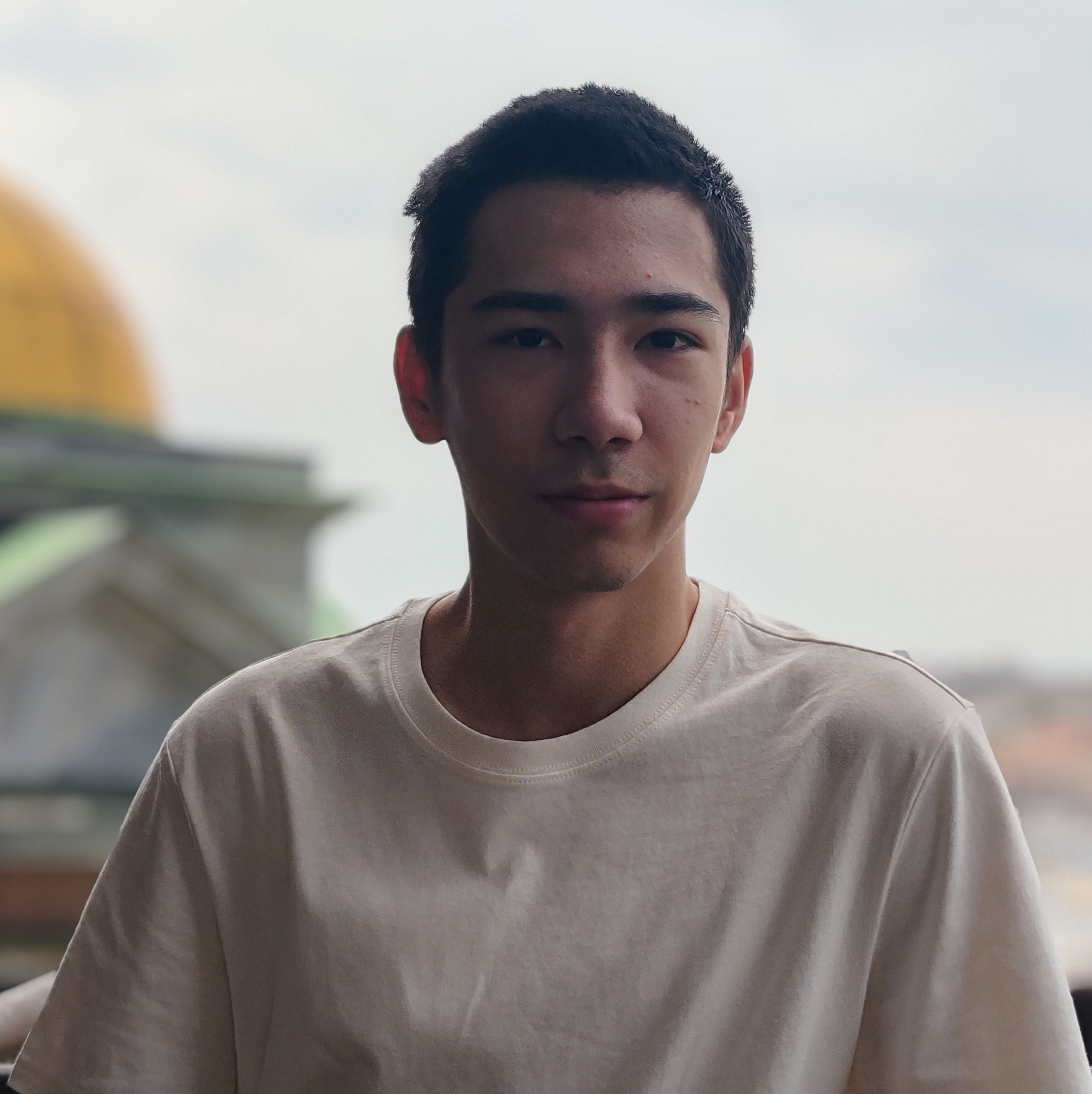 Нуъмонов Амир